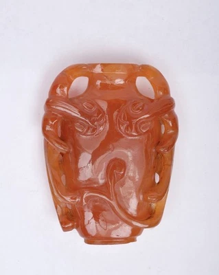 1900's Chinese Agate Carnelian Carved Carving Lizard Snuff Bottle - Image 1 of 4