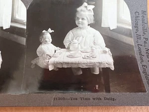 KEYSTONE VIEW COMPANY STEREOCARD OF TEA PARTY - Picture 1 of 3