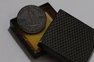 🧭 🇵🇱 POLAND 1975 MEDAL SEWARD JOHNSON RESEARCH VESSEL 60mm IN BOX B79 #25 IQO - Picture 1 of 6