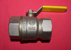 Giacomini R950 Geräte-Kugelhahn DN32 (11/4") IG Messing vernickelt - Bild 1 von 3