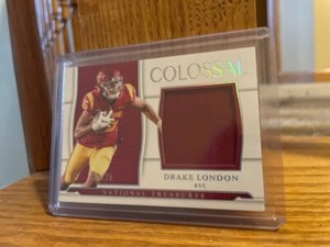 2022 Panini National Treasures collegiate Drake London Patch 11/25