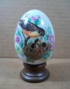 Vintage Avon ~ "Every Spring Brings A New Beginning" Porcelain Egg ~ with Stand - Picture 1 of 6