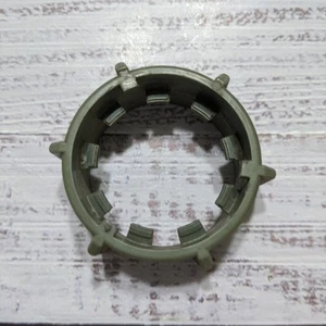 OEM Mopar 4388589 Headlight Bulb Retainer Ring Dodge Ram 1994 to 1998 - Foto 1 di 3