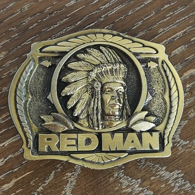 Fivela de cinto vintage edição limitada 1988 Red Man Pinkerton Tobacco Co. feita nos EUA - Imagem 1 de 4