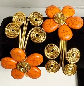 Handmade Orange Howlite Teardrop Beads Gold Cuff Floral Bracelet Adjustable - Picture 1 of 4