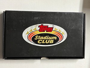 1991 Topps Stadium Club Charter Member Box Set Cards Medallion Key Chain
