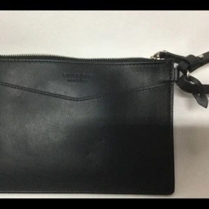 Givenchy Leather Pouch/ Wristlet 7.5” x 5.25” zip top black - Bild 1 von 12