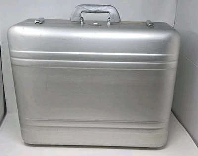 Vintage Halliburton Los Angeles Aluminum Cloth Lined Suit Case No Key - Image 1 of 4