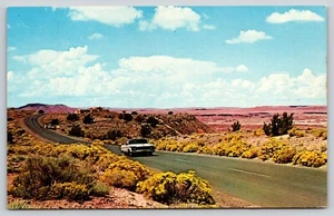 Cartolina Ritaglio Deserto Dipinto dall'Autostrada Route 66 alla Locanda Deserto Dipinta - Foto 1 di 2