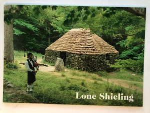 Lone Shieling Bagpiper Cape Breton Nova Scotia Canada Postcard - Imagen 1 de 2
