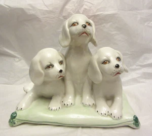 Vintage Midcentury Modern MCM 3 Puppy Dog Figures on a Pillow Italian Porcelain - Picture 1 of 7