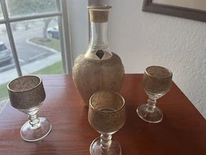 ESCO 22k Coin Gold Encrusted Lobe 1930s Open Decanter 8.5” 3 Cordial Glasses 4” - Picture 1 of 11