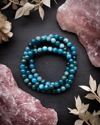Pulsera elástica de piedras apatitas naturales de 6 mm hecha a mano con piedras preciosas azules Foto 1 de 4