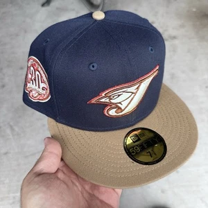 SOMBRERO AJUSTADO TALLA 7 5/8 TORONTO BLUE JAYS CREMA EDICIÓN DOS TONOS NUEVA ERA - Imagen 1 de 3