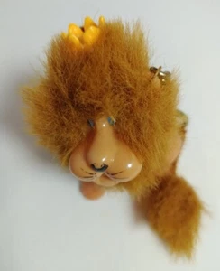 Vintage King Lion Figure Fluffy Mane Unmarked Korea Blue Eyes 60's Keychain - Picture 1 of 2