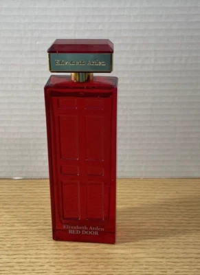 Red Door Perfume Elizabeth Arden For Women Eau De Toilette 3.3 fl oz Brand New - Image 1 of 4