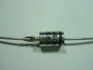 1N5656A Suppressordiode Diode Suppressor 34-38V #19-142 - Picture 1 of 1