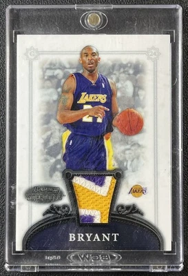 KOBE BRYANT 2006-07 BOWMAN ESTERLINA #10 JERSEY PARCHE LAKERS *PARCHE CUESTIONABLE* Foto 1 de 2