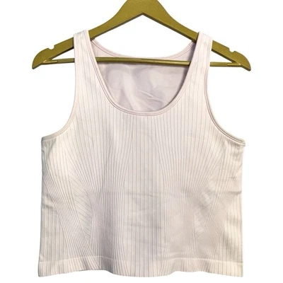 Regata Lululemon cropped tamanho 12 com nervuras rosa morango sem almofadas refluxo para rua - Imagem 1 de 4