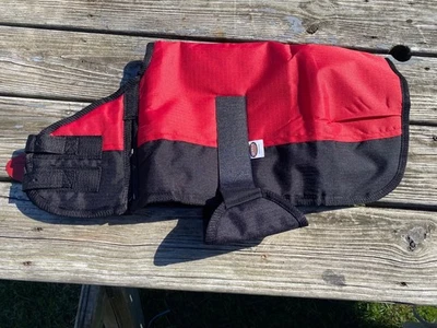 26" - 30" Showman red 600 D waterproof small foal / dog blanket - Image 1 of 2