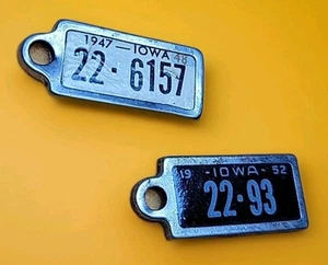 Vintage Keychains With Disabled American Veterans Iowa mini License Plates MCM - Picture 1 of 4