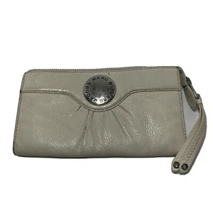 Marc By Marc Jacobs Pebbled Leather Tri-fold Clutch Wallet Beige - Picture 1 of 11
