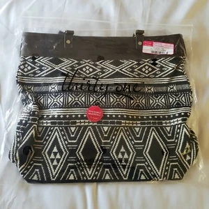 New! Thirty One Gifts Reversible Tote - Rio Weave - Picture 1 of 6