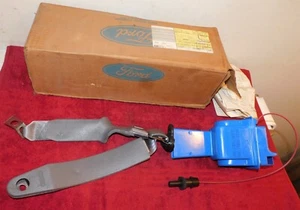 1980-87 Ford LTD Crown Vic Grand Marquis NOS GREY RH FRONT SEAT BELT + RETRACTOR - Picture 1 of 7