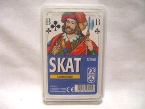 SKAT Leinenstruktur 32 Blatt Playing Cards FX Schmid French 27015 Red New Sealed - Picture 1 of 4