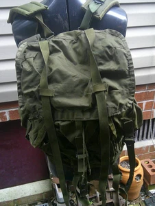 Mochila de combate vintage militar de nailon de Estados Unidos - Imagen 1 de 6