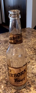 Fort Dearborn Bear Bottle - Bismark Brewing Co. Bottle Beer Division - Chicago - Picture 1 of 7