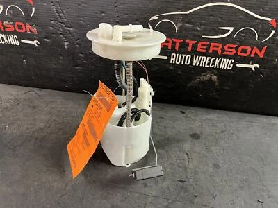 17-20 FIAT 124 SPIDER 1.4 FUEL GAS TANK PUMP & SENDING UNIT ID A4011335X - Image 1 of 4