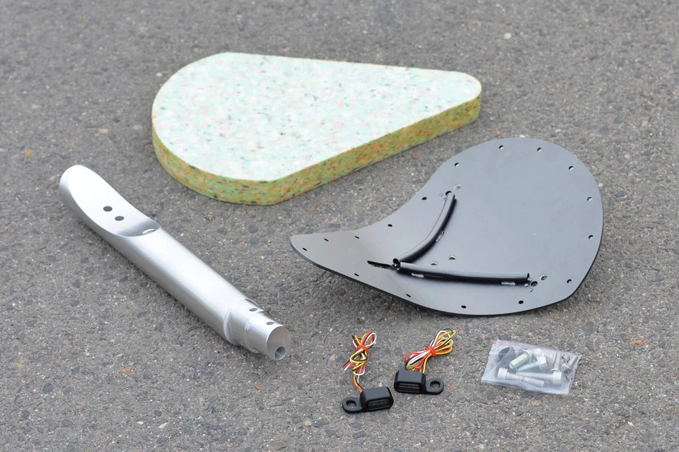 Genuine WalzWerk Schizzo® Bobber Seat Kit for BMW R45/R65/R80/R100 Twin Shock - Image 1 of 4