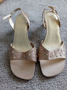 Ann Harvey Gold Sandals Size UK 8
