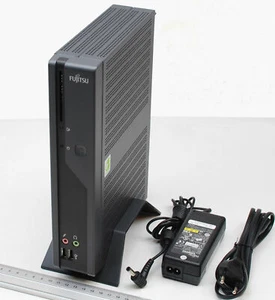 THIN CLIENT MINI-PC FUJITSU S550 40 GB IDE HDD 512 MB-RAM 2xRS232 PCI-SLOT TC55 - Foto 1 di 1