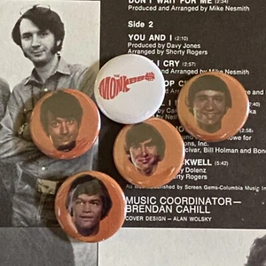 The Monkees Button 5-Pack Mickey Dolenz Mike Nesmith Peter Tork Davy Jones - Picture 1 of 2
