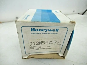 NEW HONEYWELL SKINNER VALVE 713N54C4C - Picture 1 of 4