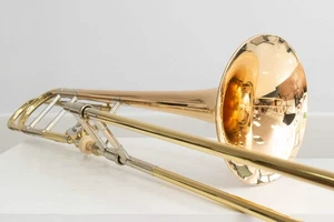 Trombón tenor Vincent Bach Stradivarius 42BOG modelo de demostración sin tocar en embalaje original - Imagen 1 de 21