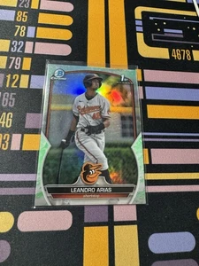 2023 Bowman Chrome 1st Refractor Leandro Arias Lunar Glow #BCP-84 Baltimore MLB - Picture 1 of 2