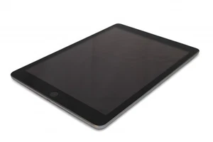 Apple iPad 5th Gen 32GB Tablet 9.7in A1823 Wi-Fi Silver - Picture 1 of 7