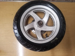 Baotian 50 Scooter Roller Vorderrad 120 70 12 Komplettrad Vorn Reifen Felge Rad - Bild 1 von 4