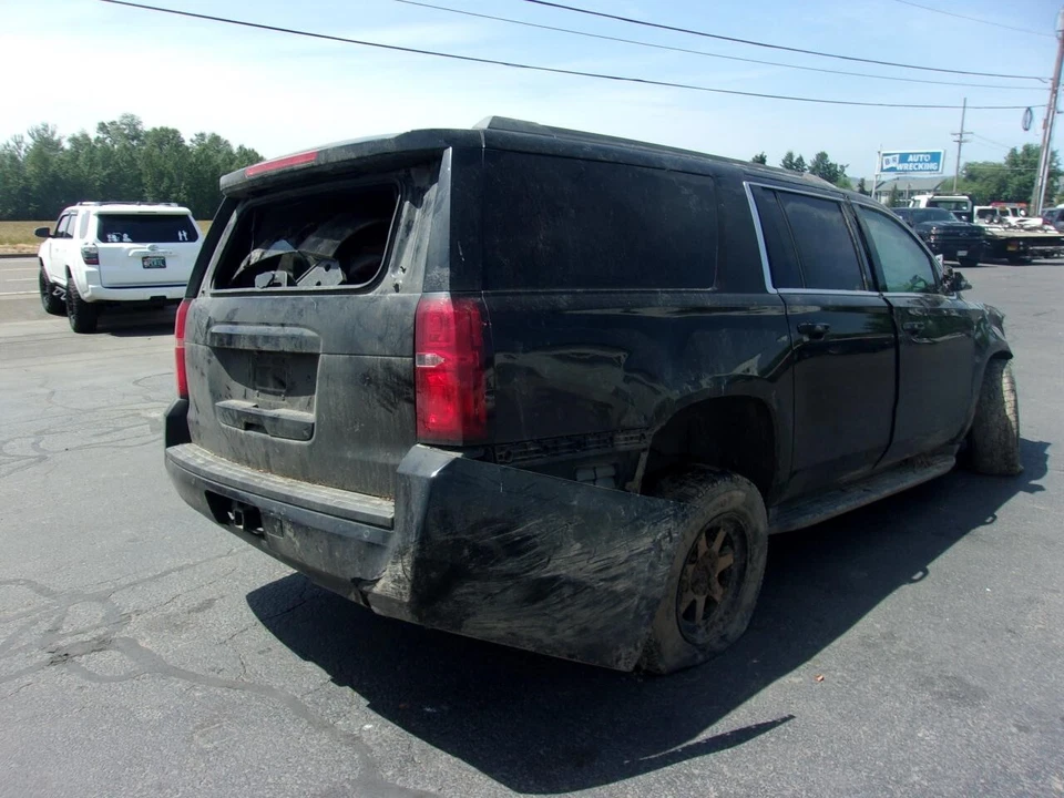 Used Fuel Injection Air Flow Meter fits: 2017 Chevrolet Suburban 1500  Grade A - Изображение 1 из 4