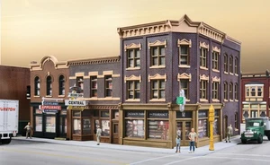 Walthers Cornerstone HO Scale Building/Structure Kit Merchant's Row V - Picture 1 of 1