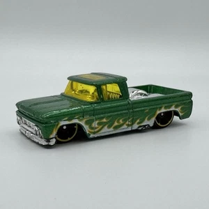 2015 Hot Wheels ‘62 Custom Chevy Truck Green w/ Yellow Flames Rims & Windows - Picture 1 of 22