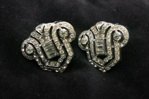 Antiguo juego de broches de clip Art Deco años 30 Pr pasta a mano firmado KTF (Trifari) - Imagen 1 de 12