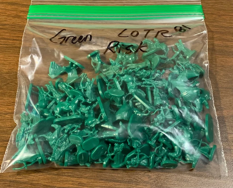 Risk: The Lord of the Rings Trilogy Edition Replacement Parts GREEN Army 81 pcs - Image 1 of 1