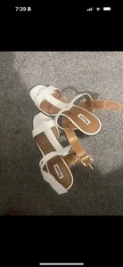 Sandals - Picture 1 of 5