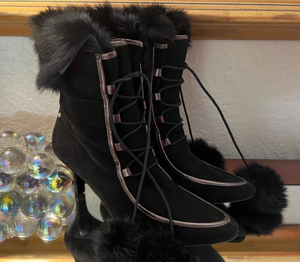 Rockport Black Suede Fur Pom Pom Gold Trim Boots US 6.5 - Image 1 of 4