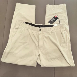Under Armour Hose The Showdown 40x30 Khaki Stretch Taille Gerades Bein Neu mit Etikett Golf - Bild 1 von 10