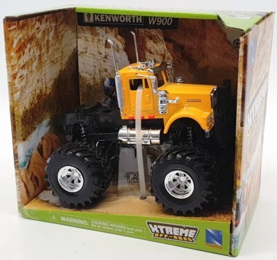 New Ray 1/43 Scale Model Car 54566 - Kenworth W900 - Yellow - Image 1 of 4